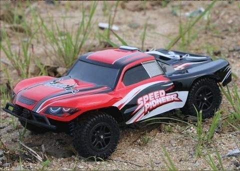 Modèle de voiture télécommandée tout-terrain à grande vitesse 1:18