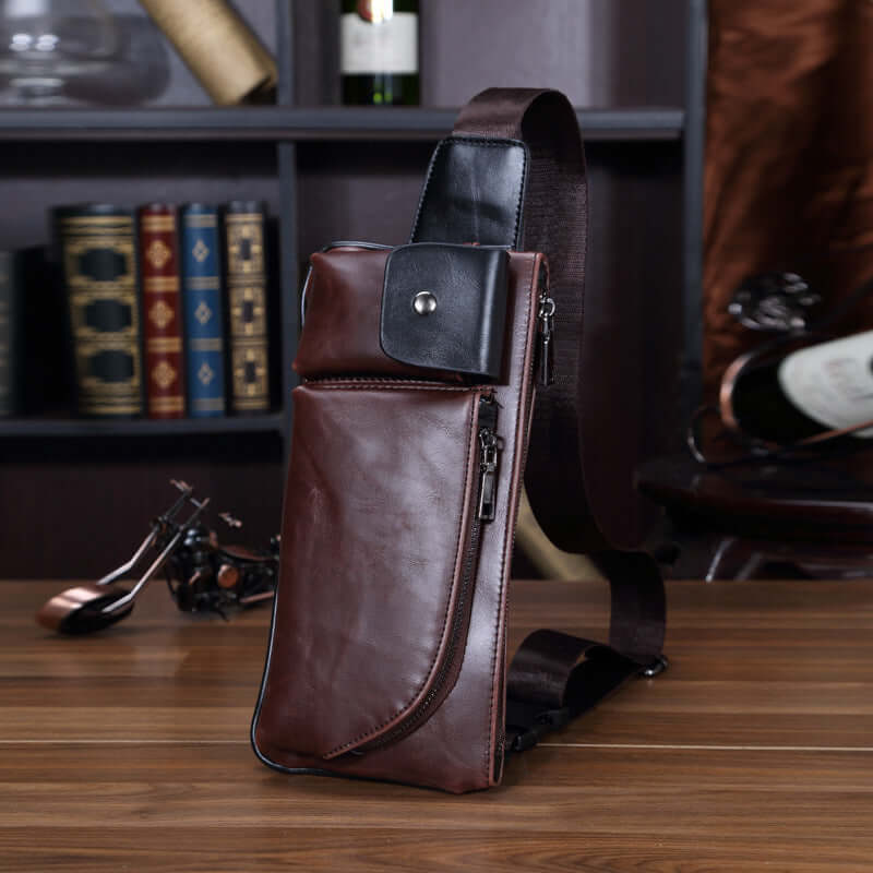 Versatile waist bag in brown PU leather, ideal for daily use and outdoor adventures.